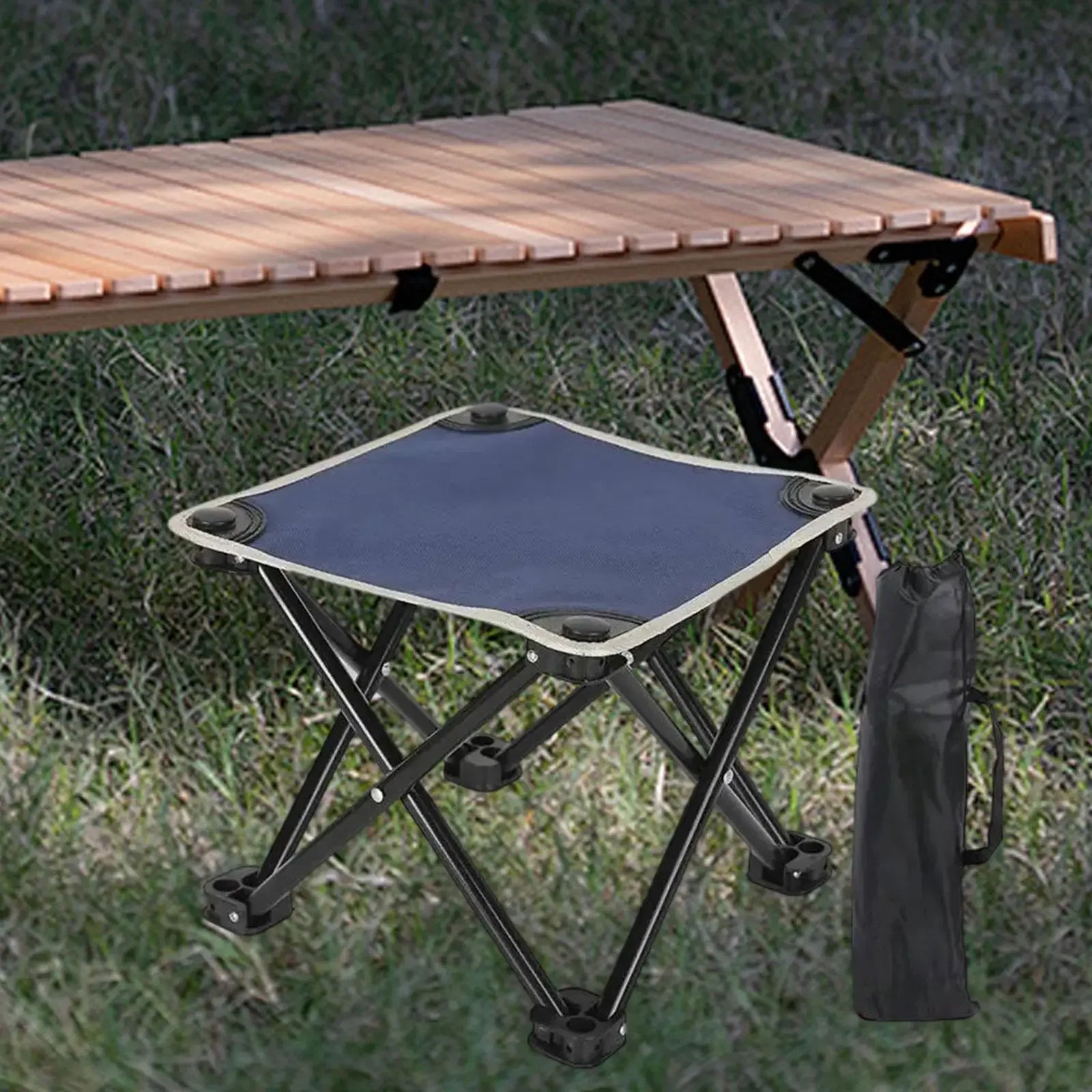 Camping stool, sleeper footstool, sturdy, practical and compact outdoor folding stool with handbag, suitable for park travel